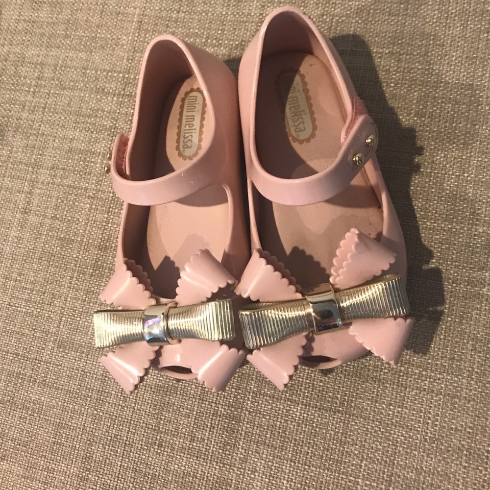 Mini Melissa Size 6